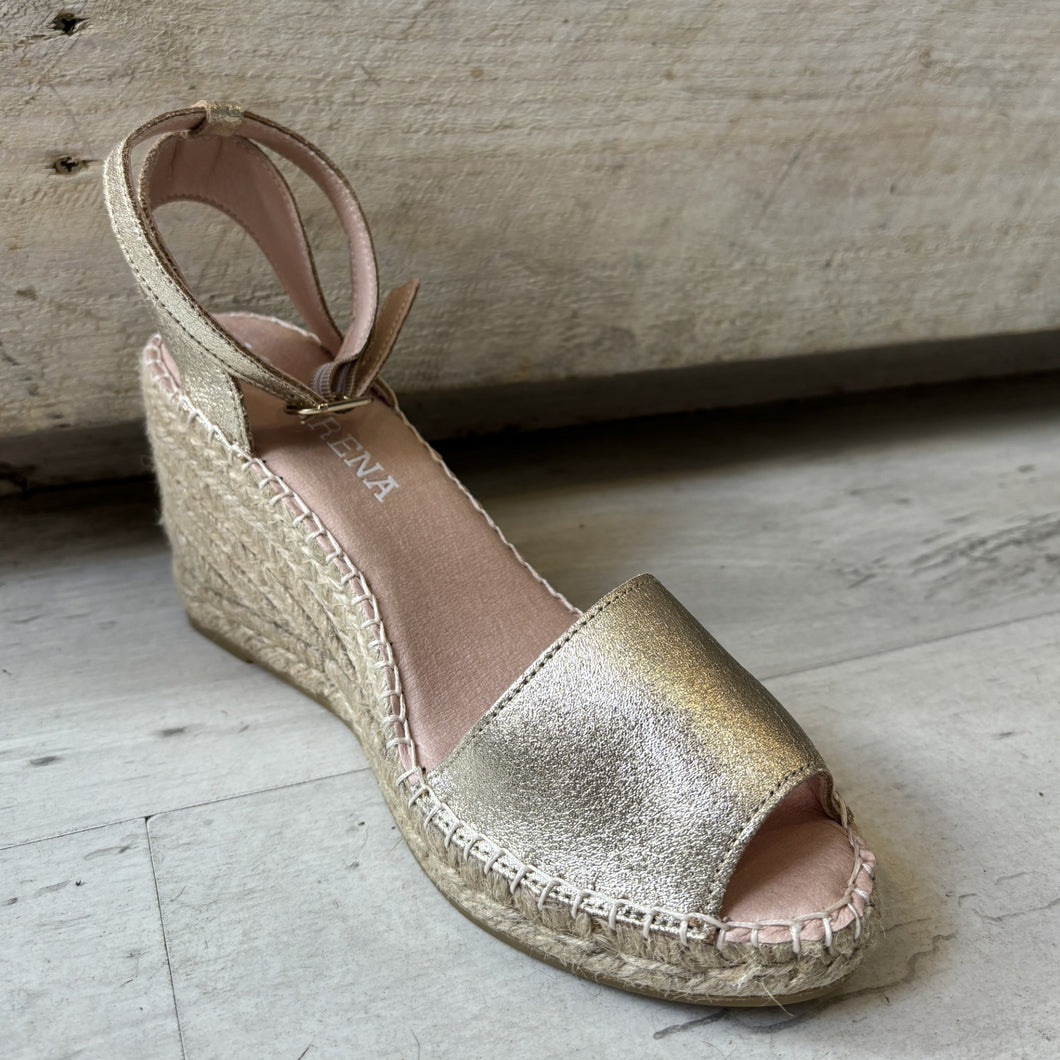 Macarena Carla Wedge  - Gold