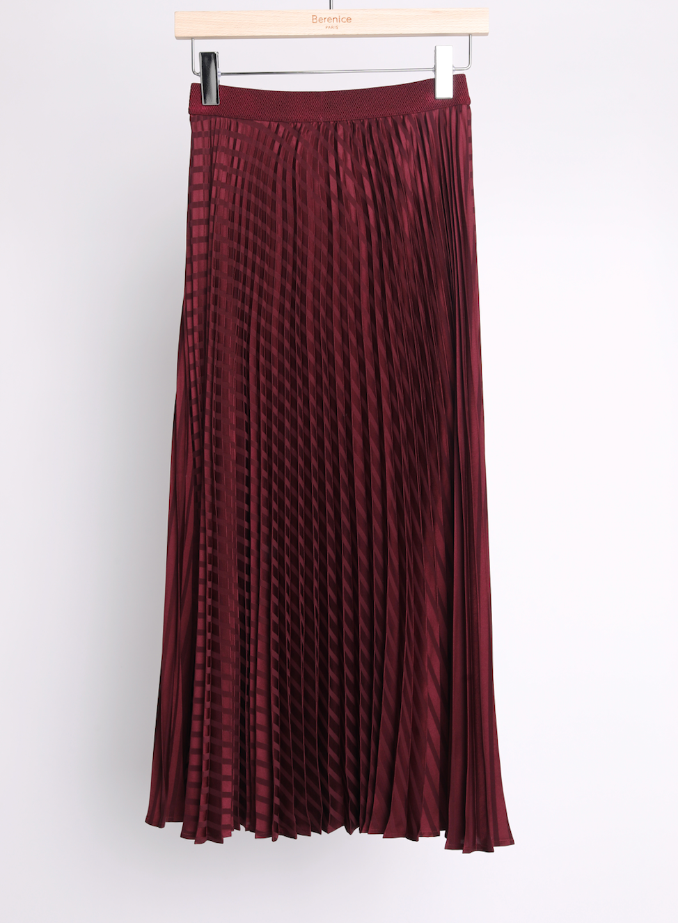 Pleated midi skirt burgundy hotsell